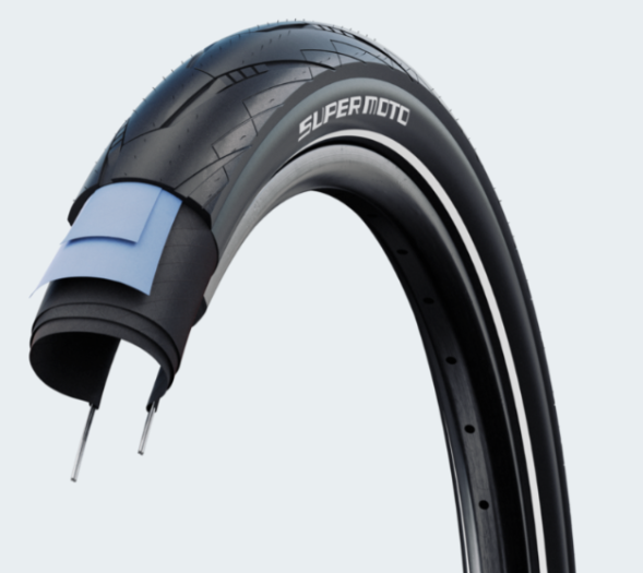 SCHWALBE SUPER MOTO HS605 KÜLSŐ [62-622] [FEKETE, REFLEX CSÍKKAL