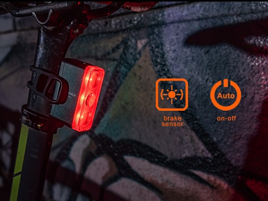 RAVEMEN TR350 AKKUMULÁTOROS HÁTSÓ LÁMPA