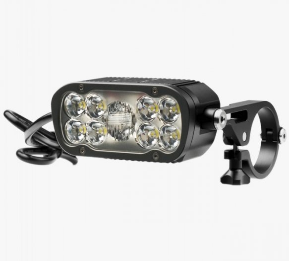 RAVEMEN XR6000 AKKUMULÁTOROS ELSŐ LÁMPA