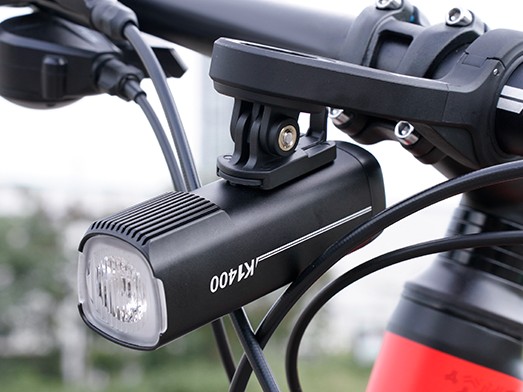 RAVEMEN [K1400] AKKUMULÁTOROS ELSŐ LÁMPA AI TECHNOLÓGIÁVAL