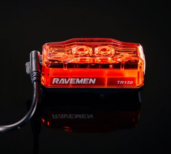 RAVEMEN TR15 AKKUMULÁTOROS HÁTSÓ LÁMPA